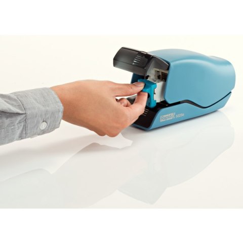 Zszywacz elektryczny Supreme 5025e EU RAPID niebieski 25 kartek 25095202 Zszywacz elektryczny Supreme 5025e EU RAPID niebieski 25 kartek 25095202